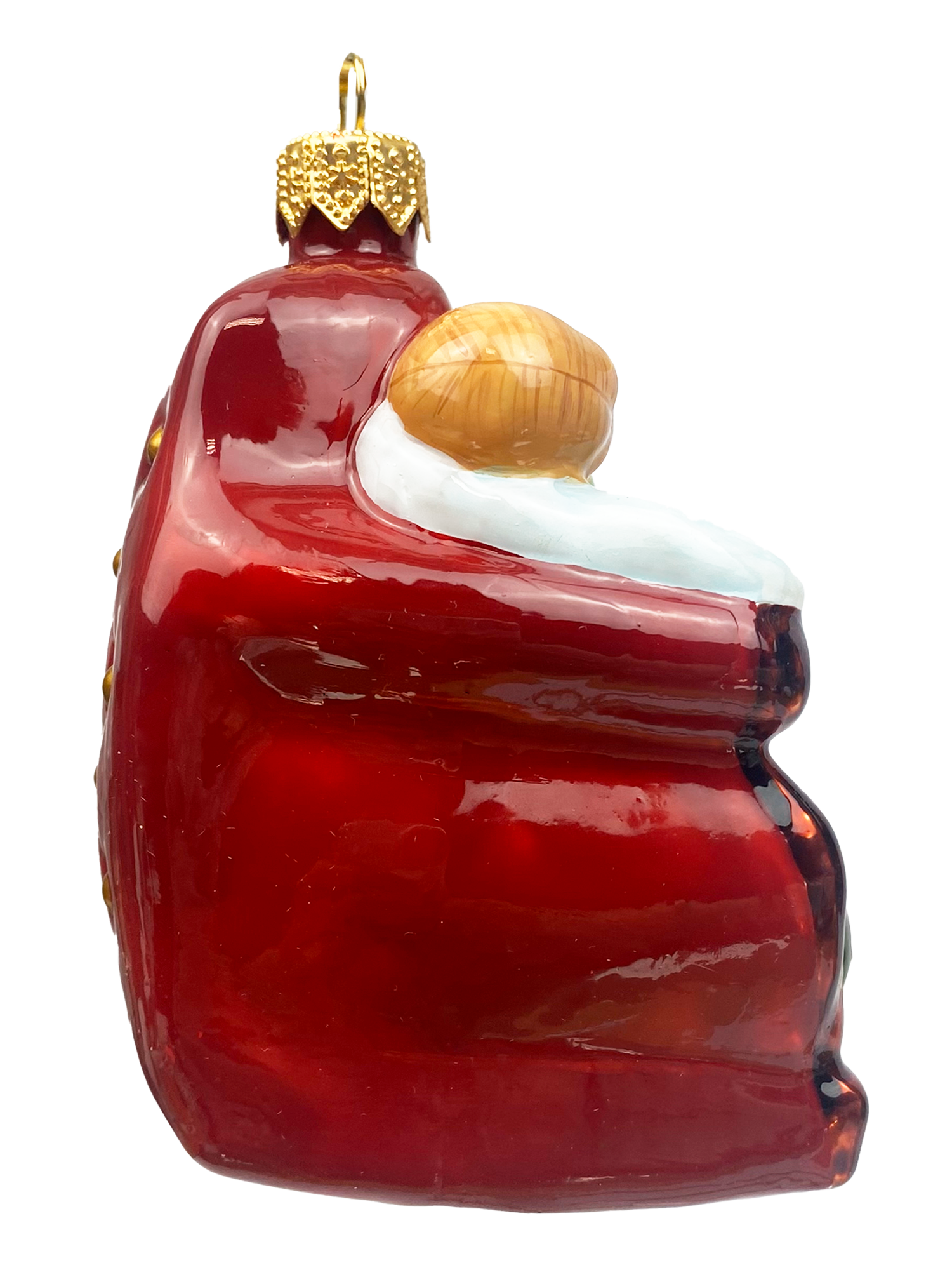 Девочка в кресле