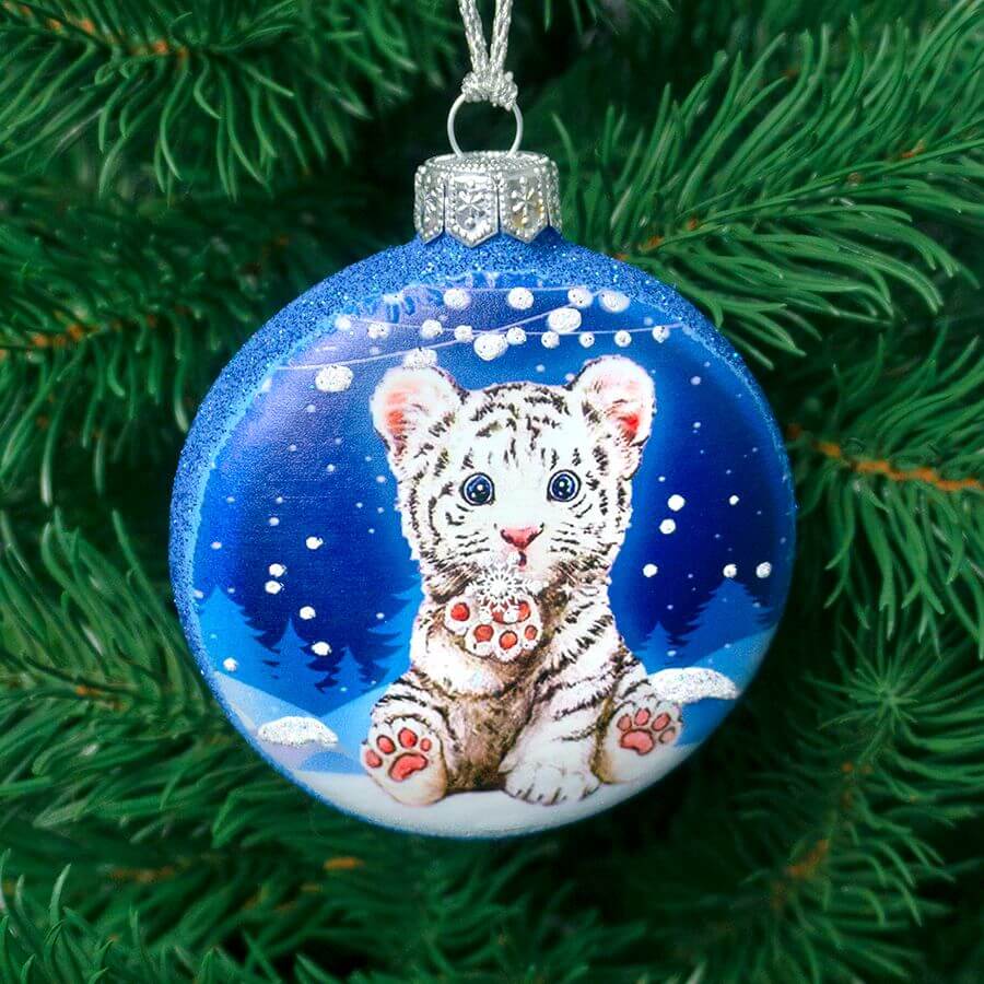 Елочная игрушка медальон "Тигр со снежинкой"