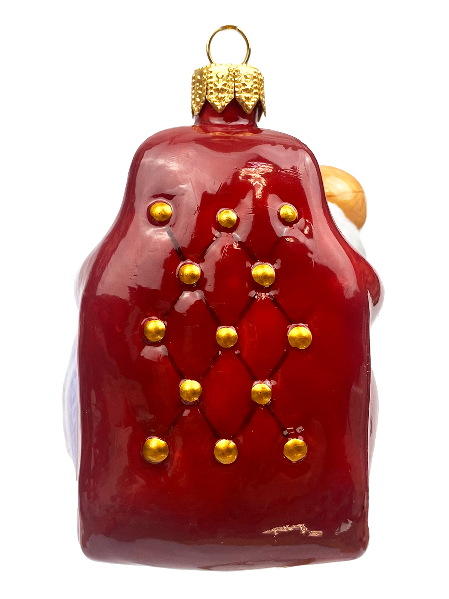 Девочка в кресле